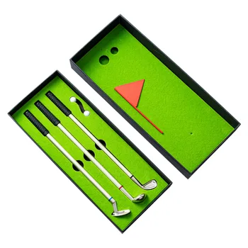 Комплект дръжки за голф Мини Настолна химикалка писалка за голф подарък включва ПаттингГрин 3 стика Топки за писалки и флаг игри на Маса, Аксесоари за голф