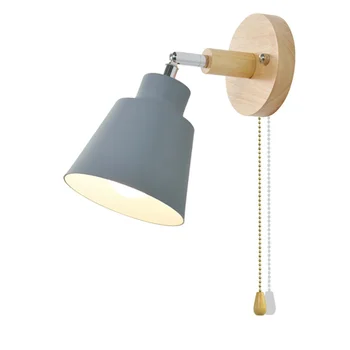 Скандинавските стенни лампи с ключ за монтиране на Нощни лампа Модерна дървена скоба за спални Волан корона Стенни аплици E27 Домашно осветление