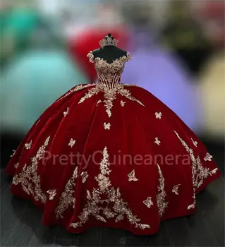 Пищни рокля от мексиканския вино-червено кадифе и розово злато с 3D цветя и пеперуди, бална рокля Charro с открити рамене и нос